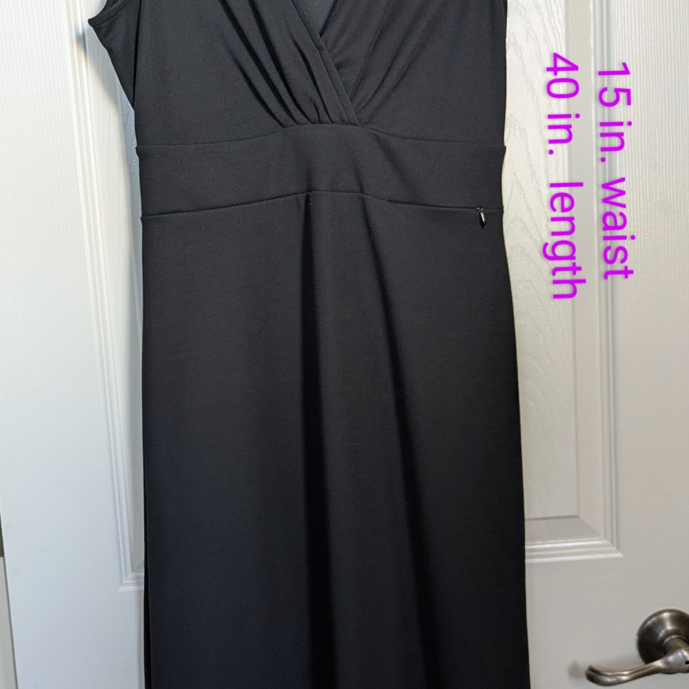 REI Black Sheath Midi Dress V-Neck Cap Sleeve